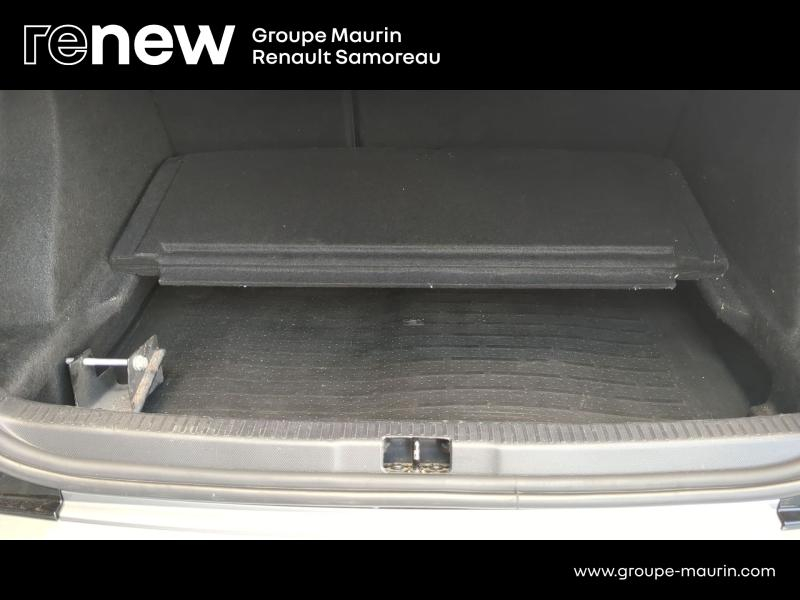 Photo 11 de l’annonce de RENAULT Clio Estate d’occasion à vendre à SAMOREAU