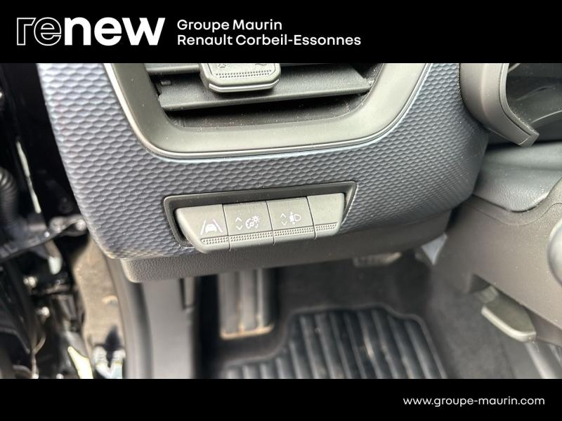 Photo 18 de l’annonce de RENAULT Arkana d’occasion à vendre à CORBEIL-ESSONNES