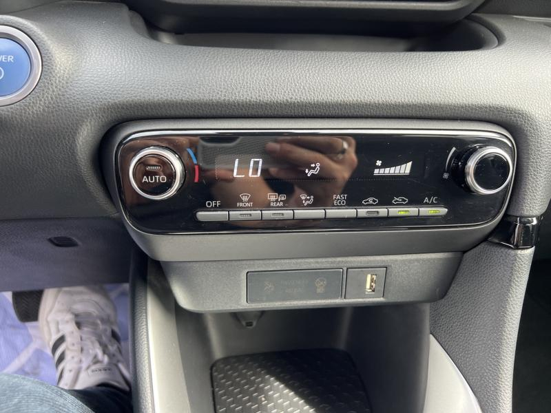 Photo 18 de l’annonce de TOYOTA Yaris d’occasion à vendre à AUBIÈRE