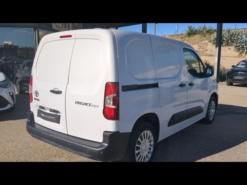 Photo 5 de l’annonce de TOYOTA ProAce City VUL d’occasion à vendre à ARLES