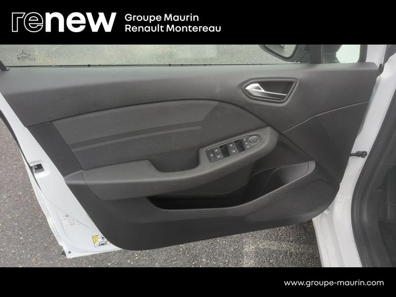 Photo 19 de l’annonce de RENAULT Clio d’occasion à vendre à VARENNES SUR SEINE