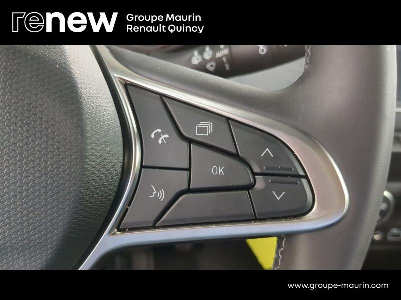 Photo 15 de l’annonce de RENAULT Clio d’occasion à vendre à QUINCY-SOUS-SÉNART