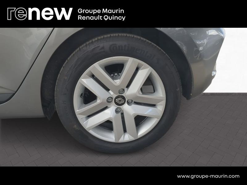 Photo 7 de l’annonce de RENAULT Clio d’occasion à vendre à QUINCY-SOUS-SÉNART