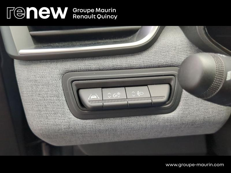 Photo 13 de l’annonce de RENAULT Clio d’occasion à vendre à QUINCY-SOUS-SÉNART