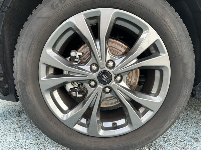 Photo 8 de l’annonce de FORD Kuga d’occasion à vendre à ORANGE