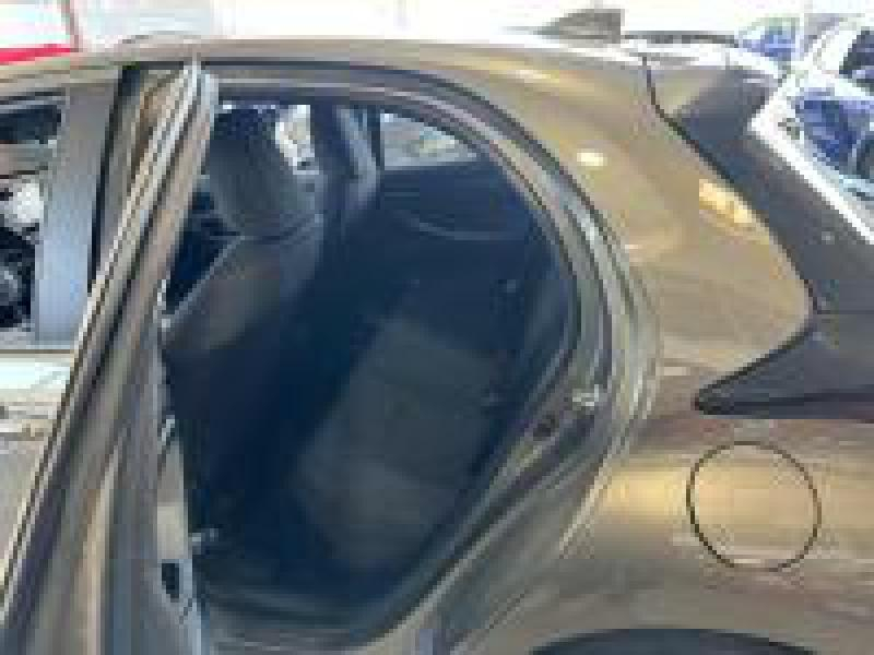 Photo 12 de l’annonce de TOYOTA Yaris d’occasion à vendre à LATTES