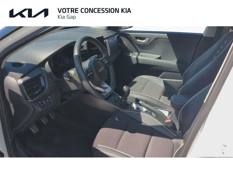 Photo 8 de l’annonce de KIA Stonic d’occasion à vendre à GAP