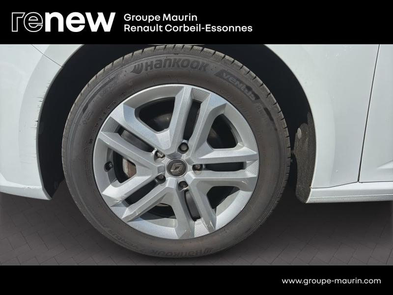 Photo 9 de l’annonce de RENAULT Megane Estate d’occasion à vendre à CORBEIL-ESSONNES