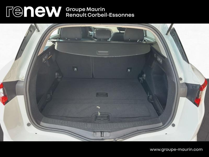 Photo 15 de l’annonce de RENAULT Megane Estate d’occasion à vendre à CORBEIL-ESSONNES
