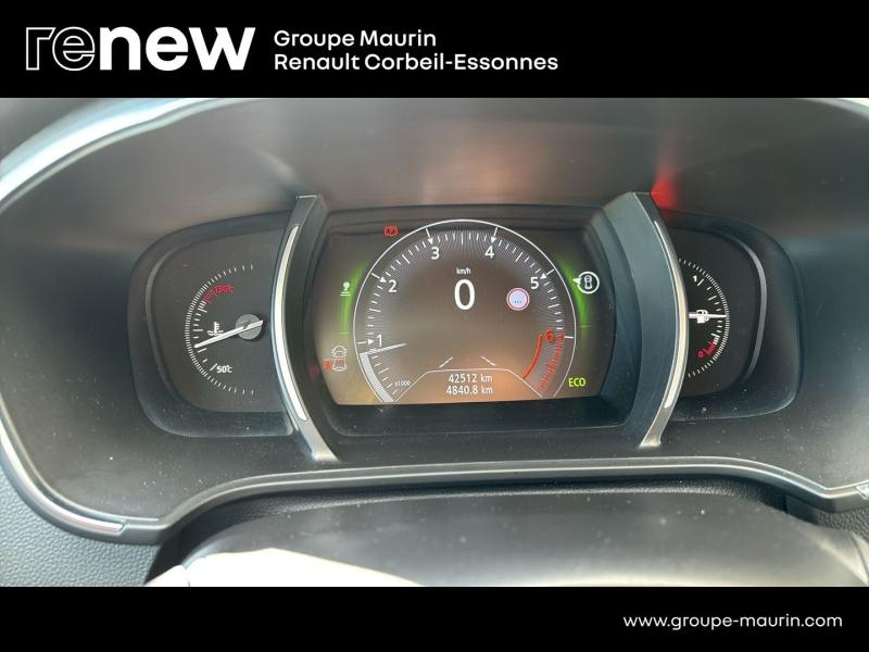 Photo 18 de l’annonce de RENAULT Megane Estate d’occasion à vendre à CORBEIL-ESSONNES