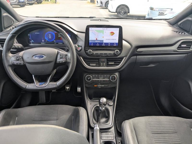 Photo 15 de l’annonce de FORD Puma d’occasion à vendre à DRAGUIGNAN