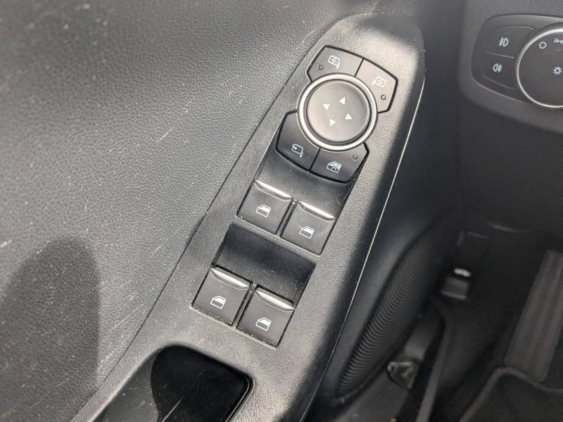 Photo 19 de l’annonce de FORD Puma d’occasion à vendre à DRAGUIGNAN