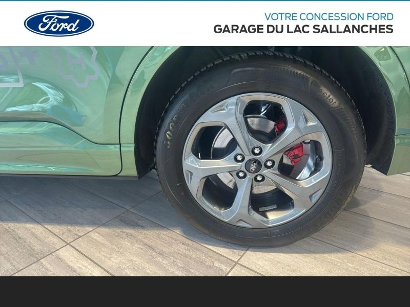 Photo 4 de l’annonce de FORD Kuga d’occasion à vendre à SALLANCHES
