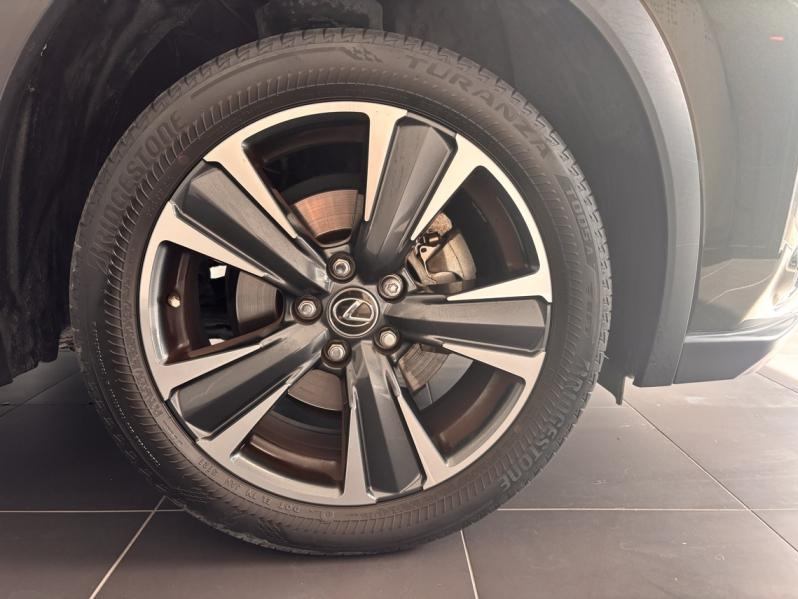 Photo 4 de l’annonce de LEXUS UX d’occasion à vendre à MONTFAVET