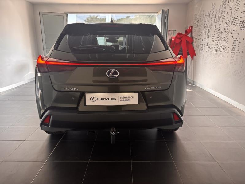 Photo 5 de l’annonce de LEXUS UX d’occasion à vendre à MONTFAVET