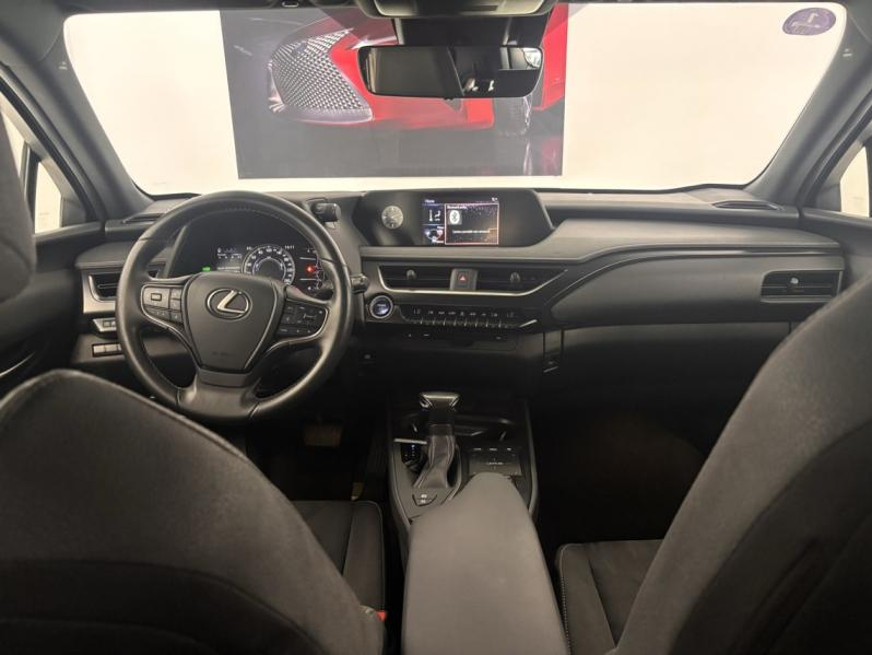 Photo 6 de l’annonce de LEXUS UX d’occasion à vendre à MONTFAVET
