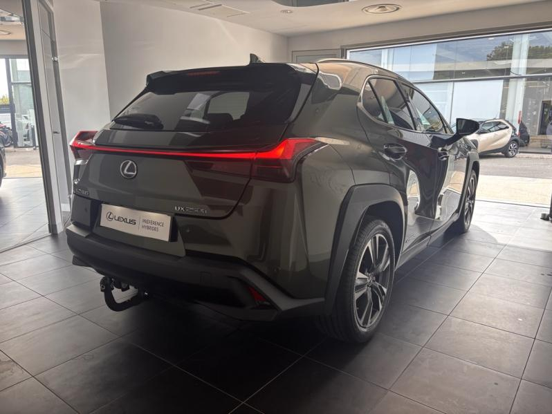 Photo 9 de l’annonce de LEXUS UX d’occasion à vendre à MONTFAVET
