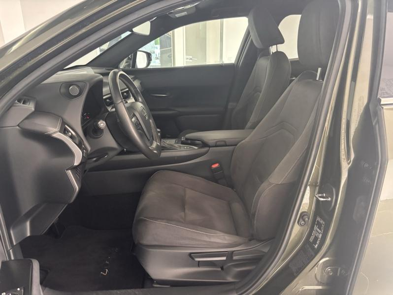 Photo 17 de l’annonce de LEXUS UX d’occasion à vendre à MONTFAVET