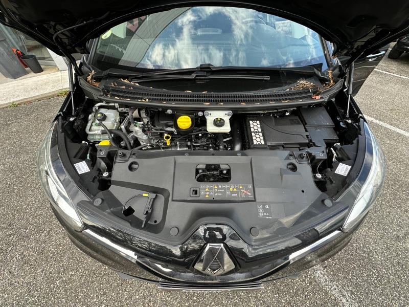 Photo 13 de l’annonce de RENAULT Grand Scenic d’occasion à vendre à CHAMBERY