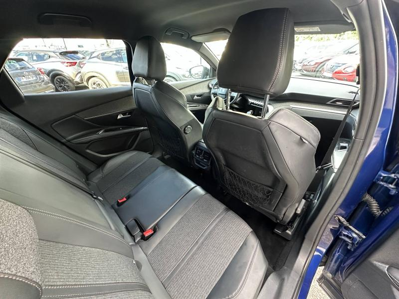 Photo 11 de l’annonce de PEUGEOT 3008 d’occasion à vendre à CHAMBERY