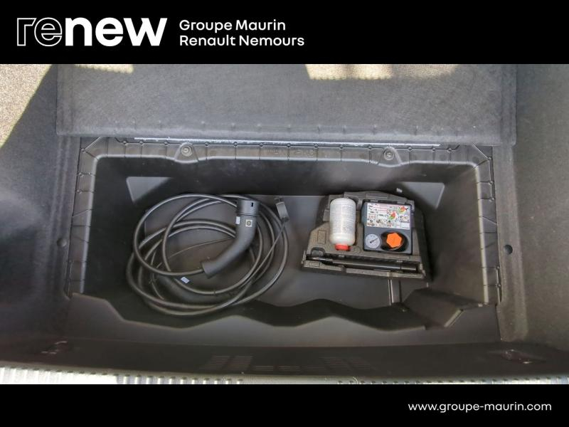 Photo 13 de l’annonce de RENAULT Scenic d’occasion à vendre à SAINT PIERRE LES NEMOURS