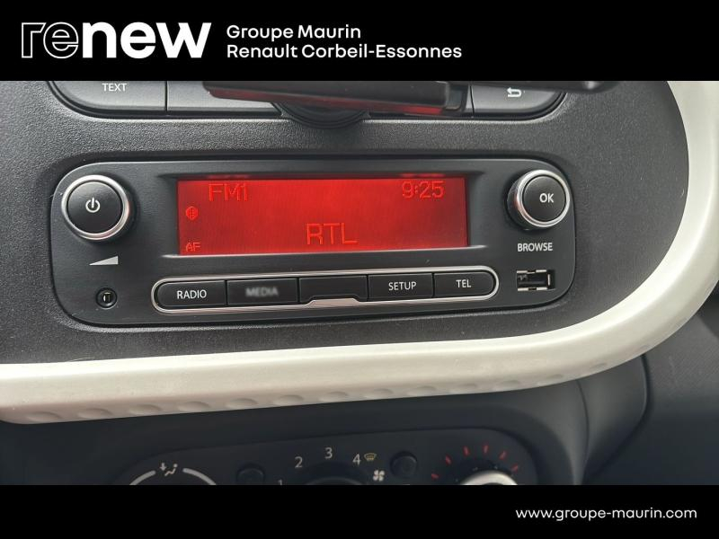 Photo 15 de l’annonce de RENAULT Twingo d’occasion à vendre à CORBEIL-ESSONNES
