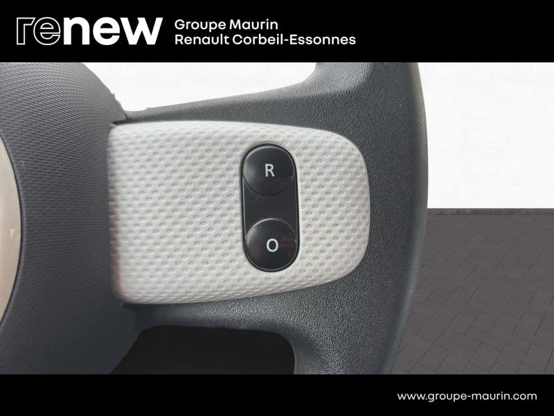 Photo 19 de l’annonce de RENAULT Twingo d’occasion à vendre à CORBEIL-ESSONNES