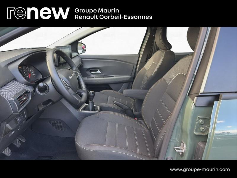 Photo 11 de l’annonce de DACIA Sandero d’occasion à vendre à CORBEIL-ESSONNES