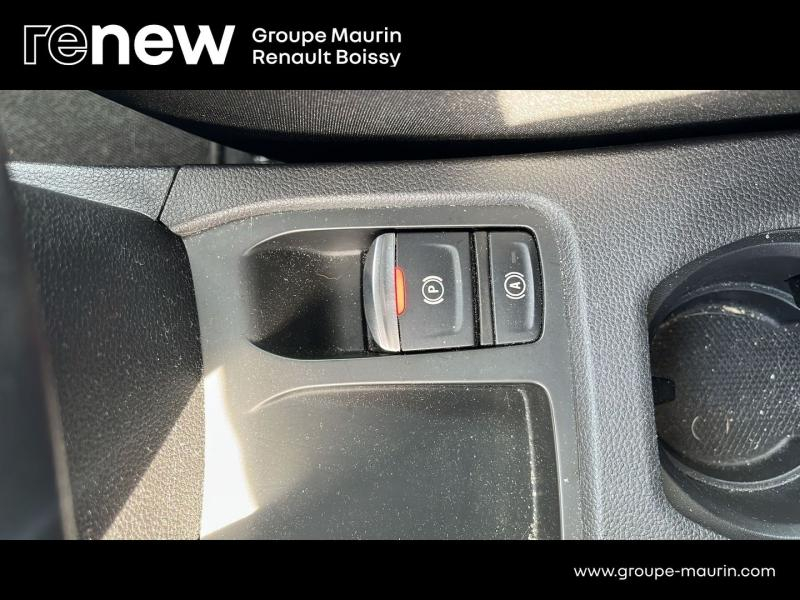 Photo 20 de l’annonce de RENAULT Clio d’occasion à vendre à LIMEIL-BRÉVANNES