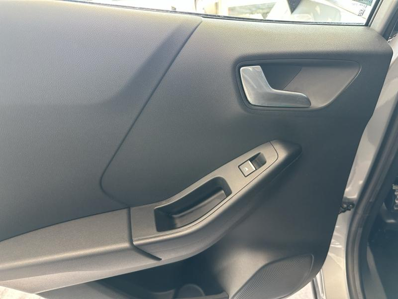 group.seo.links.detann.title Photo 10 de l’annonce de FORD Puma d’occasion à vendre à ORANGE