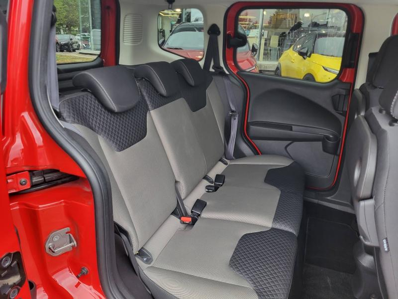 Photo 5 de l’annonce de FORD Tourneo Courier d’occasion à vendre à ANNECY
