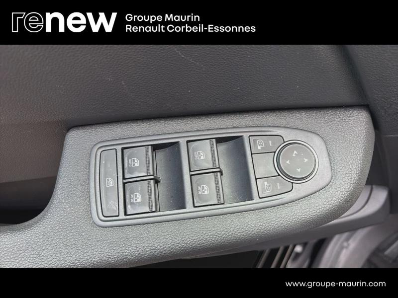 Photo 17 de l’annonce de RENAULT Clio d’occasion à vendre à CORBEIL-ESSONNES