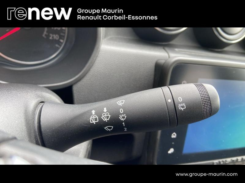 Photo 14 de l’annonce de DACIA Duster d’occasion à vendre à CORBEIL-ESSONNES