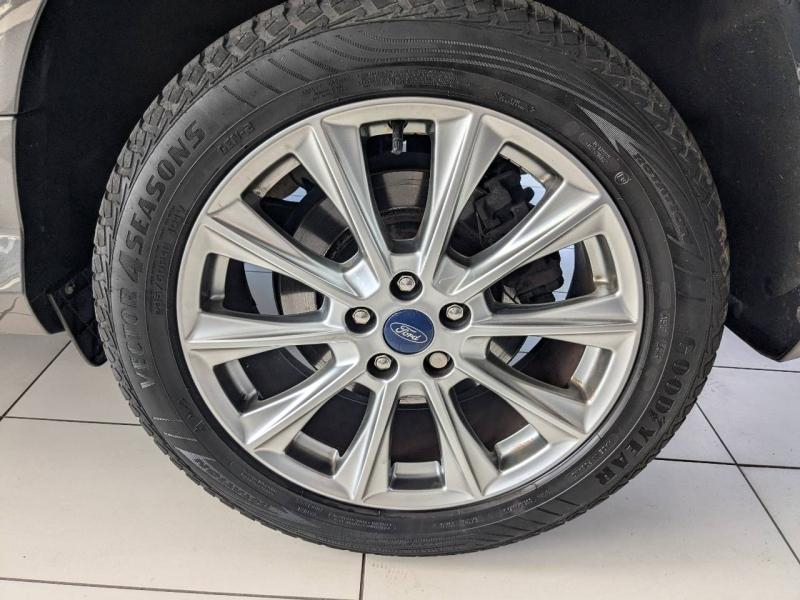 Photo 20 de l’annonce de FORD Kuga d’occasion à vendre à PAYS DE GEX
