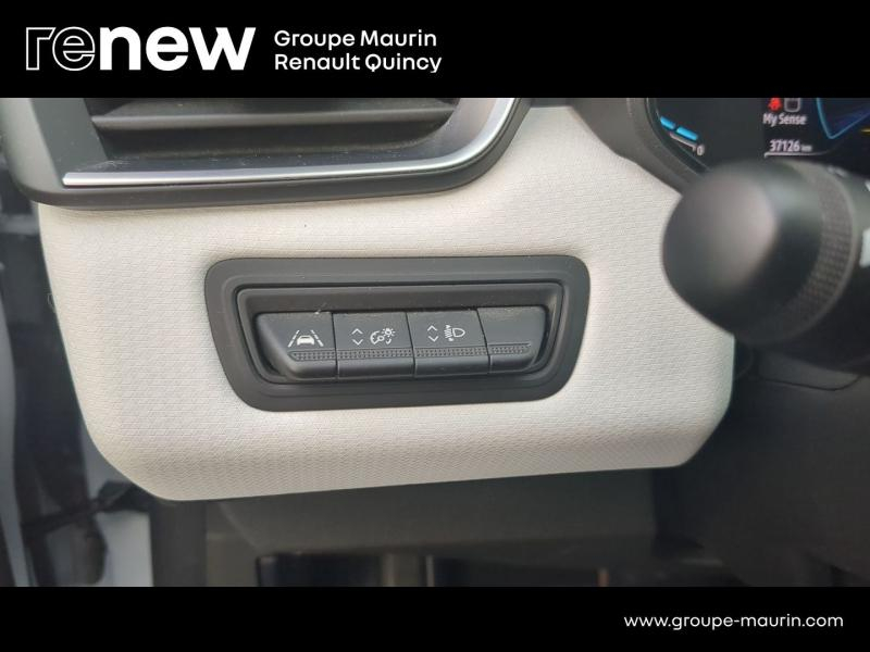 Photo 12 de l’annonce de RENAULT Clio d’occasion à vendre à QUINCY-SOUS-SÉNART