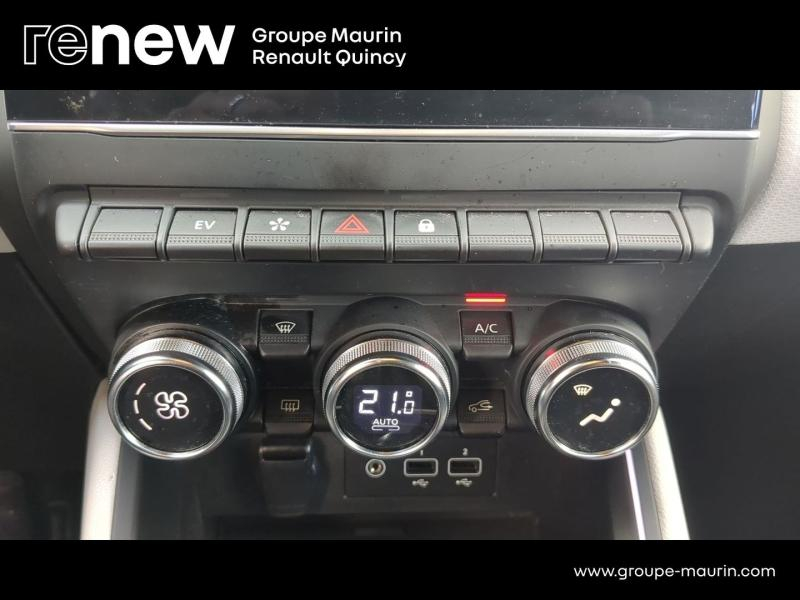 Photo 17 de l’annonce de RENAULT Clio d’occasion à vendre à QUINCY-SOUS-SÉNART