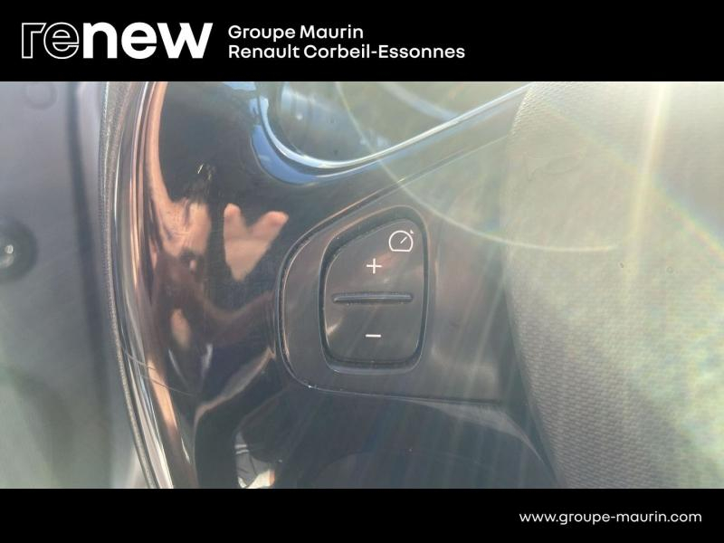 Photo 13 de l’annonce de RENAULT Clio d’occasion à vendre à CORBEIL-ESSONNES