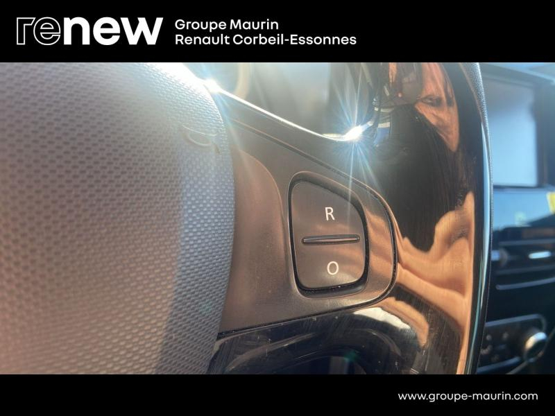 Photo 14 de l’annonce de RENAULT Clio d’occasion à vendre à CORBEIL-ESSONNES