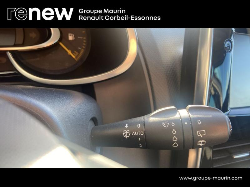 Photo 15 de l’annonce de RENAULT Clio d’occasion à vendre à CORBEIL-ESSONNES