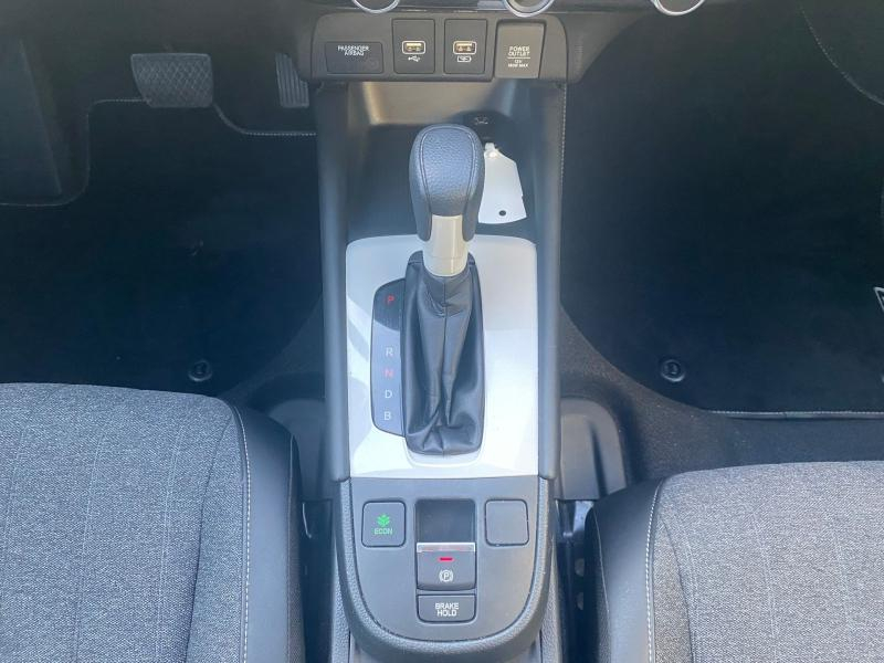 Photo 16 de l’annonce de HONDA Jazz d’occasion à vendre à SPÉCIALISTE