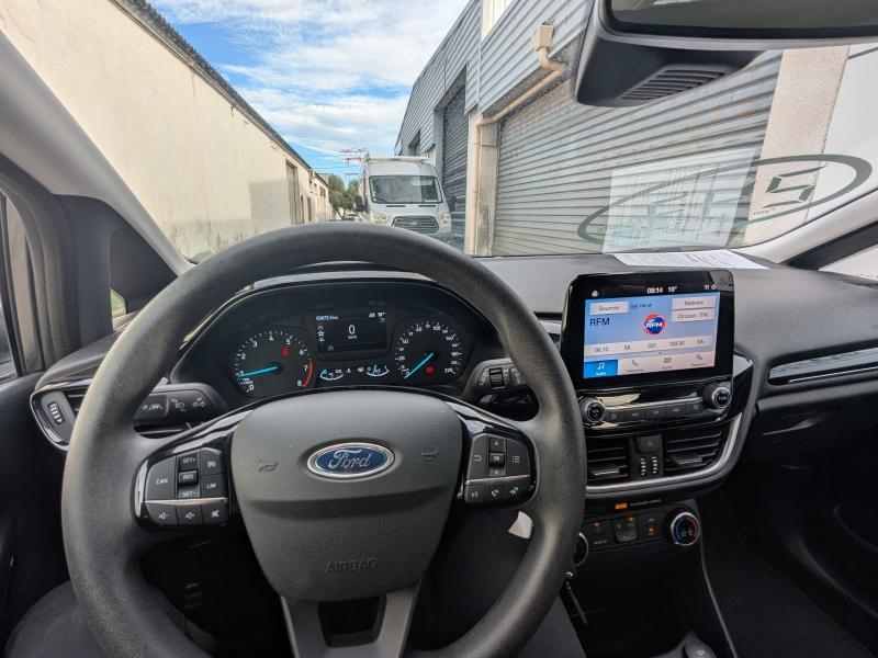 Photo 9 de l’annonce de FORD Fiesta d’occasion à vendre à MARTIGUES