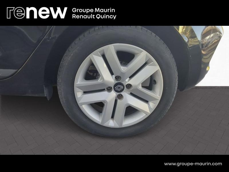 Photo 9 de l’annonce de RENAULT Clio d’occasion à vendre à QUINCY-SOUS-SÉNART