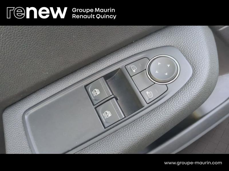 Photo 14 de l’annonce de RENAULT Clio d’occasion à vendre à QUINCY-SOUS-SÉNART