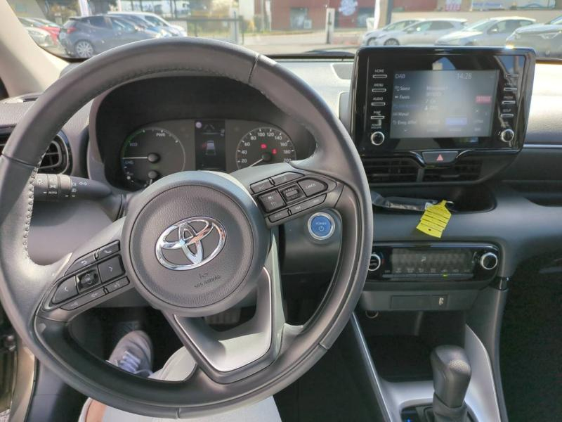 Photo 12 de l’annonce de TOYOTA Yaris d’occasion à vendre à AUBIÈRE