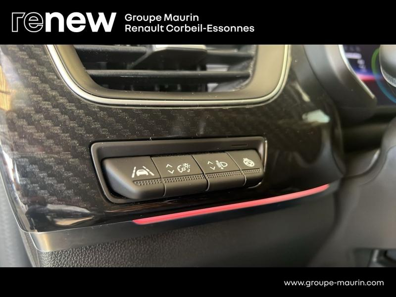 Photo 15 de l’annonce de RENAULT Arkana d’occasion à vendre à CORBEIL-ESSONNES