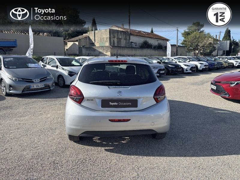 group.seo.links.detann.title Photo 4 de l’annonce de PEUGEOT 208 d’occasion à vendre à CAVAILLON