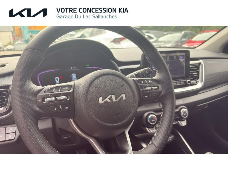 Photo 18 de l’annonce de KIA Stonic d’occasion à vendre à SALLANCHES