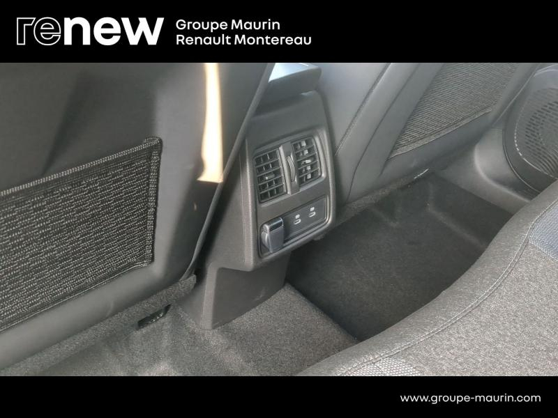 Photo 19 de l’annonce de RENAULT Captur d’occasion à vendre à VARENNES SUR SEINE