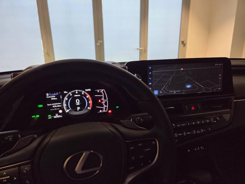 Photo 4 de l’annonce de LEXUS ES d’occasion à vendre à AUBIÈRE