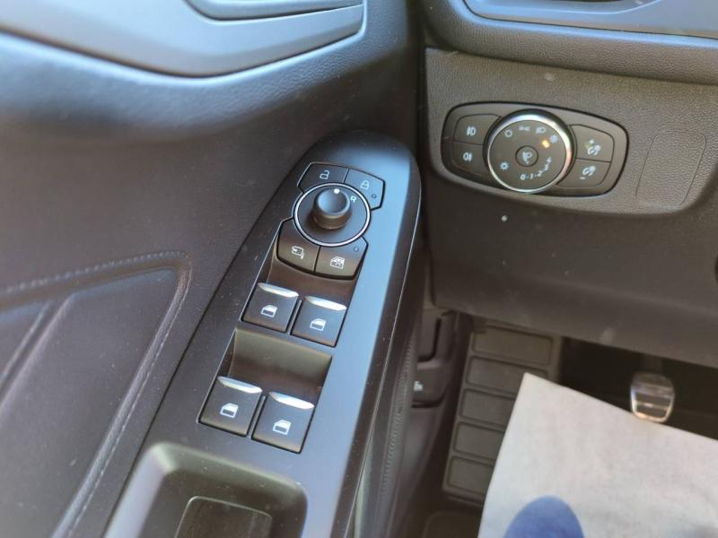 Photo 12 de l’annonce de FORD Focus d’occasion à vendre à NÎMES